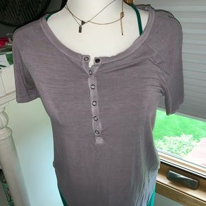 AMERICAN EAGLE SOFT N SEXY BUTTON UP T SHIRT